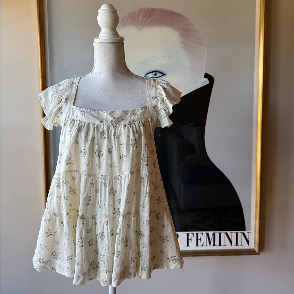 En Saison Refine Top in natural floral vintage print